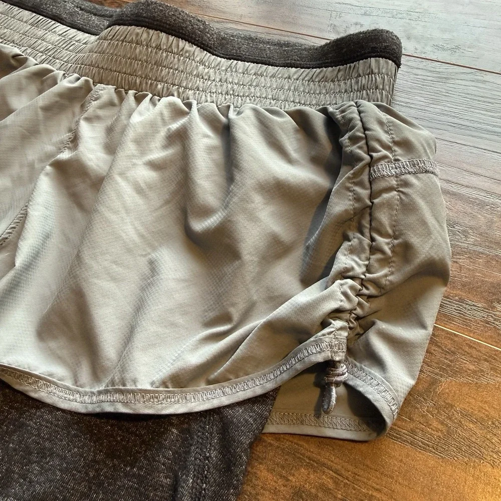 ATHLETA Skirted Leggings Gray Black Athletic Running Hiking XS Inside Pocket Zip - Picture 3 of 8